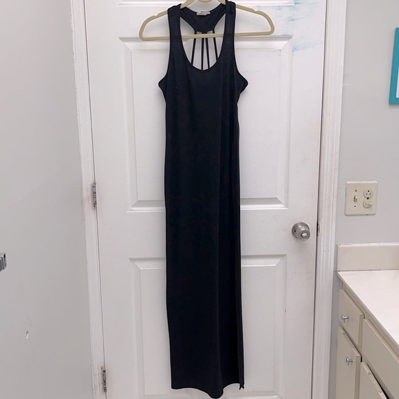 ZENANA OUTFITTERS | Black Jersey Maxi Dress with Racerback Medium - Picture 4 of 11